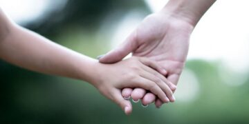 Abren una convocatoria nacional para adoptar a una niña de diez años con discapacidad