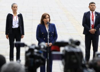 Boluarte descartó adelantar las elecciones y Castillo quedó en “detención preliminar”