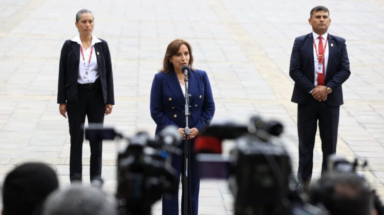 Boluarte descartó adelantar las elecciones y Castillo quedó en “detención preliminar”