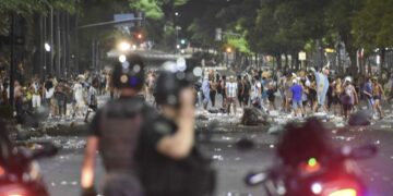 Los 23 detenidos en los festejos de ayer ya fueron liberados y los 21 policías heridos dados de alta