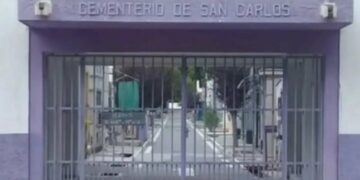 Un joven entró a buscar una pelota que cayó en un cementerio y jamás volvió