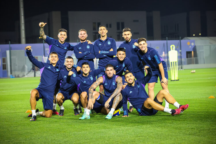 La Selección se entrenó por última vez antes de enfrentar a Croacia y Scaloni define el equipo