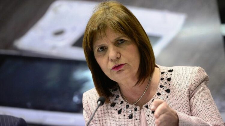 Bullrich reiteró su posición de terminar con los planes sociales si asume en el gobierno