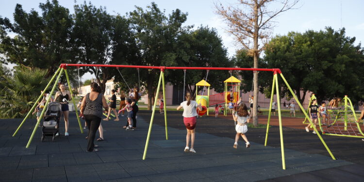 Así quedó el nuevo Paseo de la ex cárcel San Martín: un espacio revalorizado y cargado de memoria