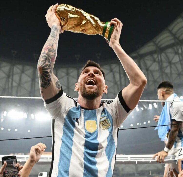 La foto de Messi levantando la Copa ya es la más "likeada" de la historia de Instagram