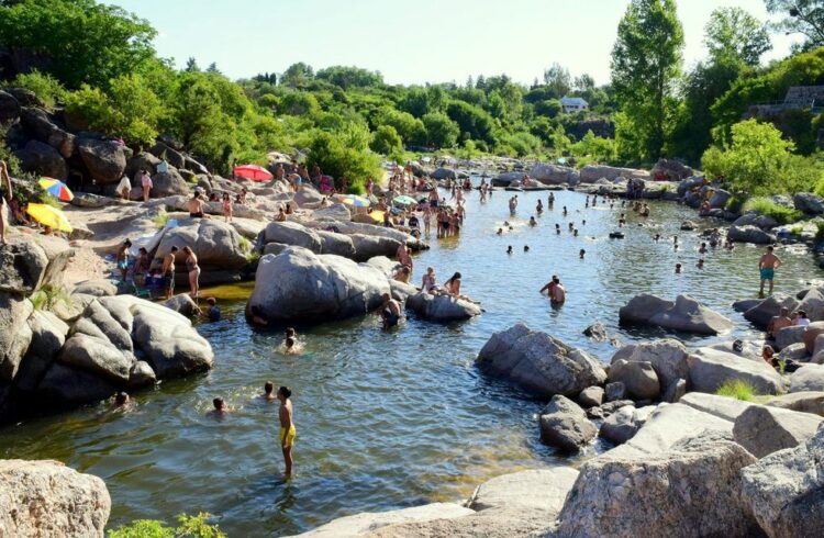 ¿Cómo cuidar la piel durante el verano?