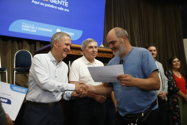 Se entregaron 550 nuevos créditos del Banco de la Gente