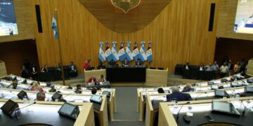 Pese a la presión de los intendentes, no está en agenda aprobar la “re-re”