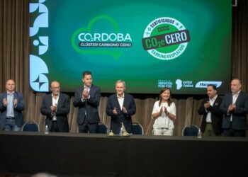 Schiaretti presentó la subasta de certificados de carbono para empresas