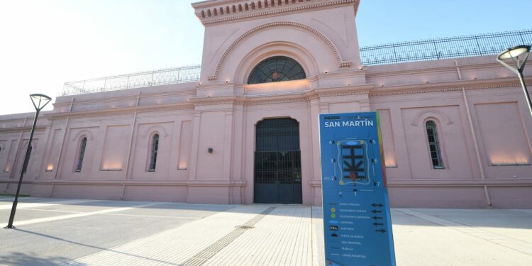 Así quedó el nuevo Paseo de la ex cárcel San Martín: un espacio revalorizado y cargado de memoria
