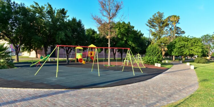 Así quedó el nuevo Paseo de la ex cárcel San Martín: un espacio revalorizado y cargado de memoria