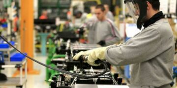 La actividad económica se contrajo un 0,3% en octubre