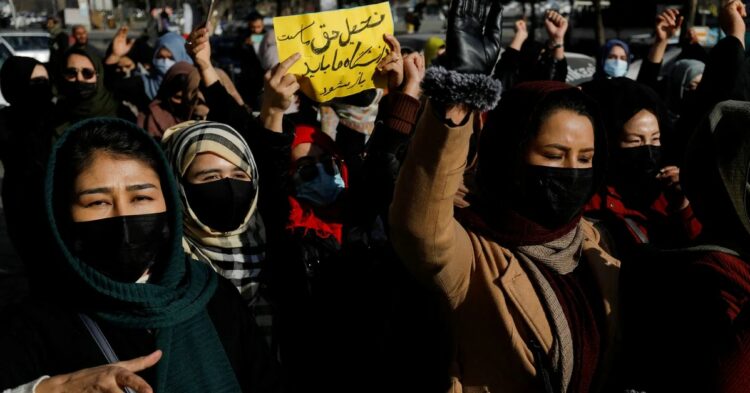 Mujeres protestan en Afganistán