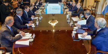 Alberto Fernández convoca a los gobernadores a la Casa Rosada para responder al fallo de la Corte
