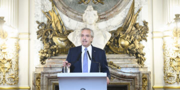 El Presidente pidió que se investigue el viaje al sur de jueces