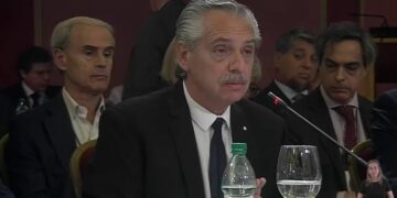 Fernández, a Lacalle Pou: «La solución no es que cada uno haga la propia»