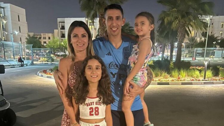 La emotiva reacción de las hijas de Di María cuando su papá apareció de sorpresa en el hotel de Qatar