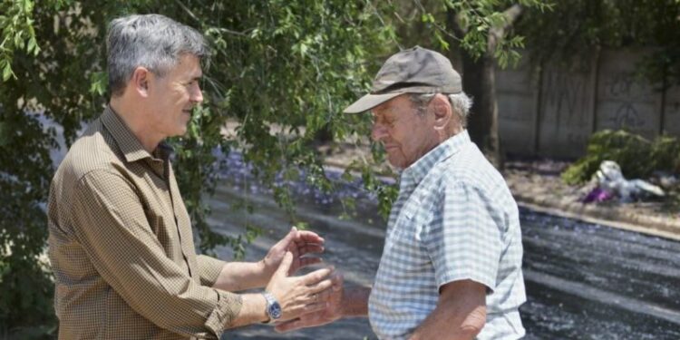 Barrio Cabildo cambia 70 cuadras de tierra por nuevo pavimento