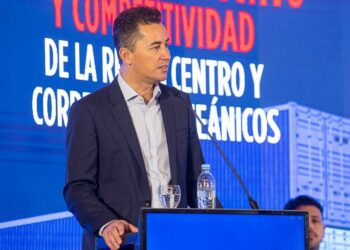 Calvo abrió la jornada del Foro Empresario