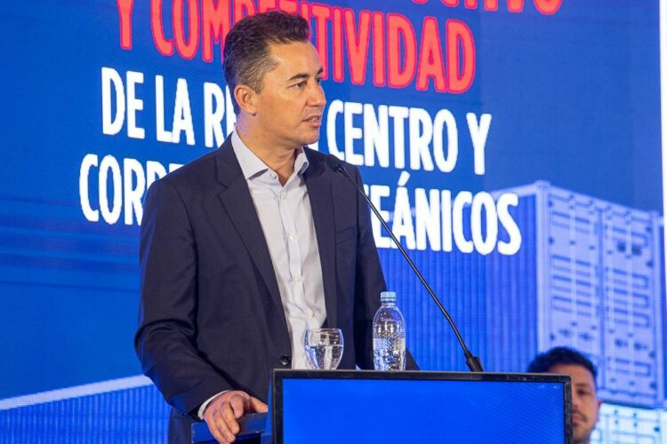 Calvo abrió la jornada del Foro Empresario