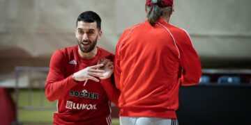 Campazzo entrenó por primera vez en Estrella Roja y mostró sus ansias por debutar