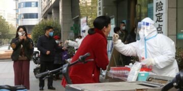 Por el coronavirus, hay problemas de suministro médico y aumento de precios en China