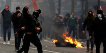 Kurdos volvieron a enfrentarse con la Policía en medio de protestas por asesinatos