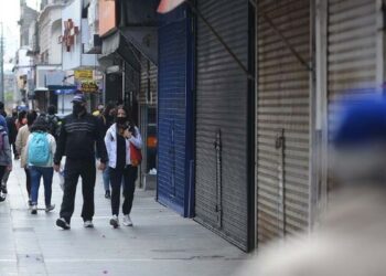 Pese a la baja en el desempleo, persiste el deterioro laboral