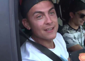 “Pateé el penal al medio porque me dijo el «Dibu», contó Dybala