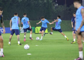 La Selección Argentina se entrenó sin Di María ni el «Papu»