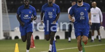 Francia se entrena con cinco ausentes a dos días de la final