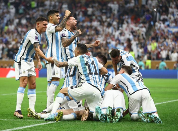 Fernández, Schiaretti y dirigentes políticos celebraron la victoria argentina