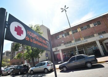 Una niña murió baleada