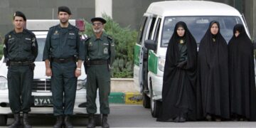 Irán eliminó la Policía de la moral tras las protestas por la muerte de Amini