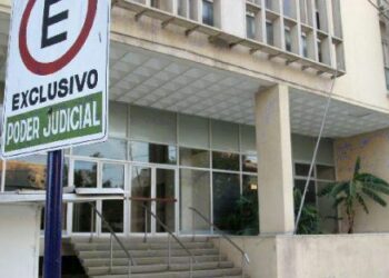 Detienen a dos personas por presuntos abortos clandestinos