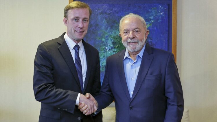 Lula ya negocia con el Congreso y recibe a EE.UU.