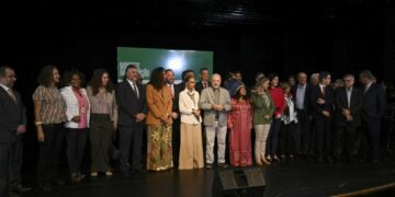 Lula completó el gabinete y asumirá el domingo