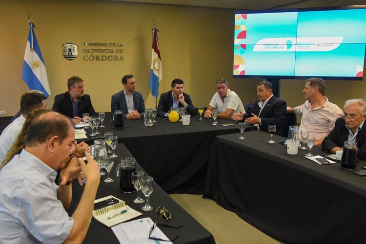 Aumentan los fondos para el Paicor y limpieza de escuelas