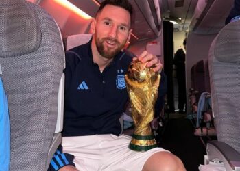 El vuelo de los campeones del mundo rumbo a la Argentina