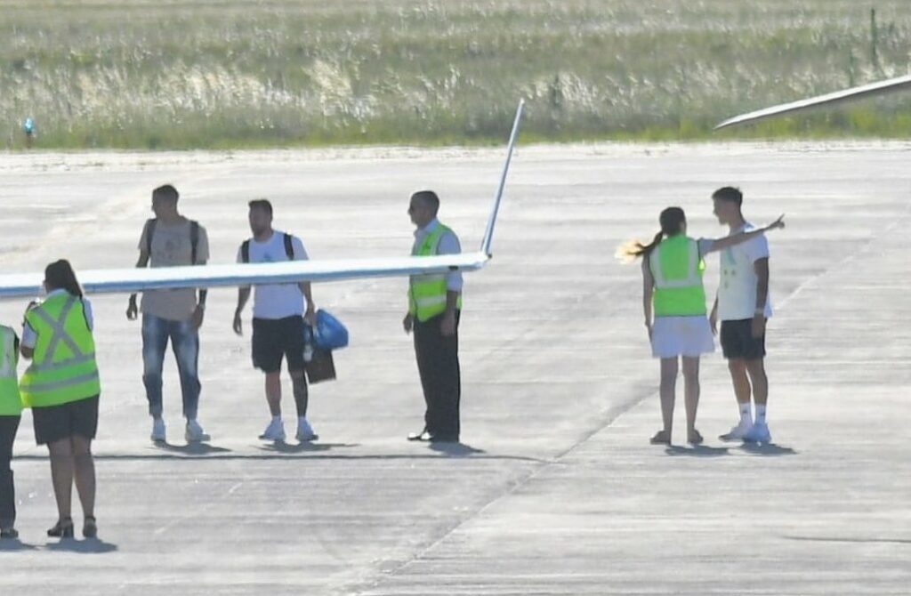 Messi llegó a Rosario junto a Di María y Dybala