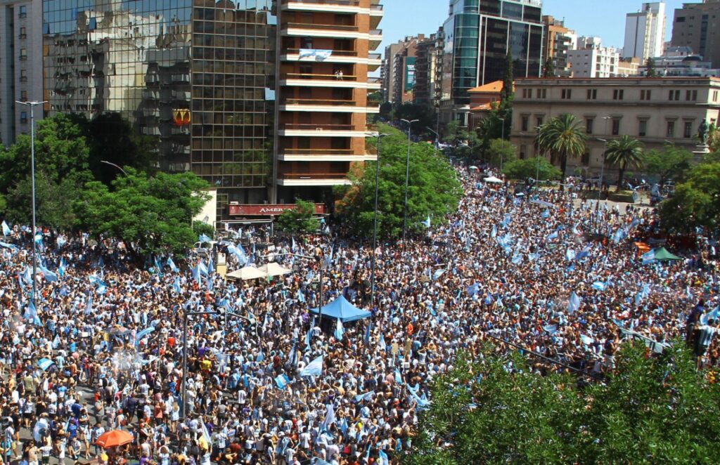 Argentina se tiñó de celeste y blanco para celebrar la Copa del Mundo