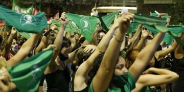 “Abrazo feminista” a dos años de la aprobación de la IVE