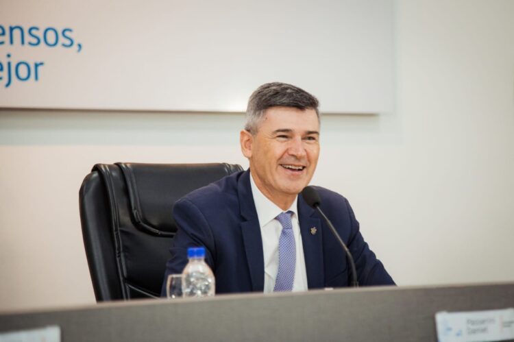 Passerini suma apoyos para ir por la Intendencia en 2023