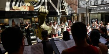 Arrancó otra edición de la Noche de las Peatonales