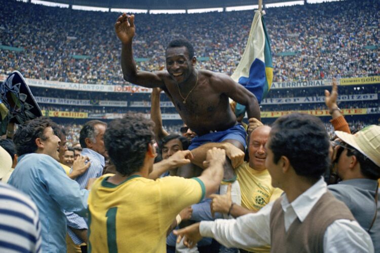 Adiós al "Rei”, el fútbol despide al histórico jugador brasileño