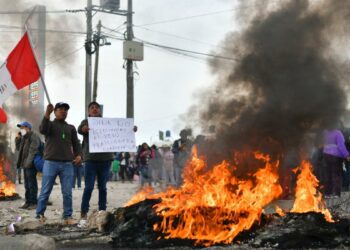 Perú extiende a todo el país el estado de emergencia
