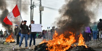 Perú extiende a todo el país el estado de emergencia