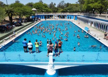 Inicia la temporada de piletas en los polideportivos municipales