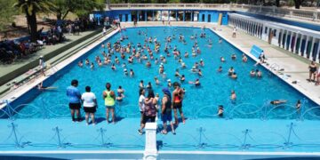 Inicia la temporada de piletas en los polideportivos municipales
