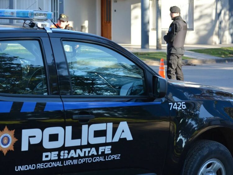 Acusan a la policía de Santa Fe